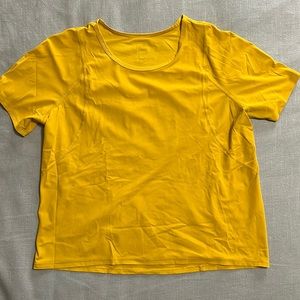 Lululemon gold short sleeve sweat-wicking top